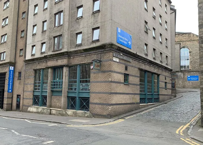 Edinburgh Metro Hostel